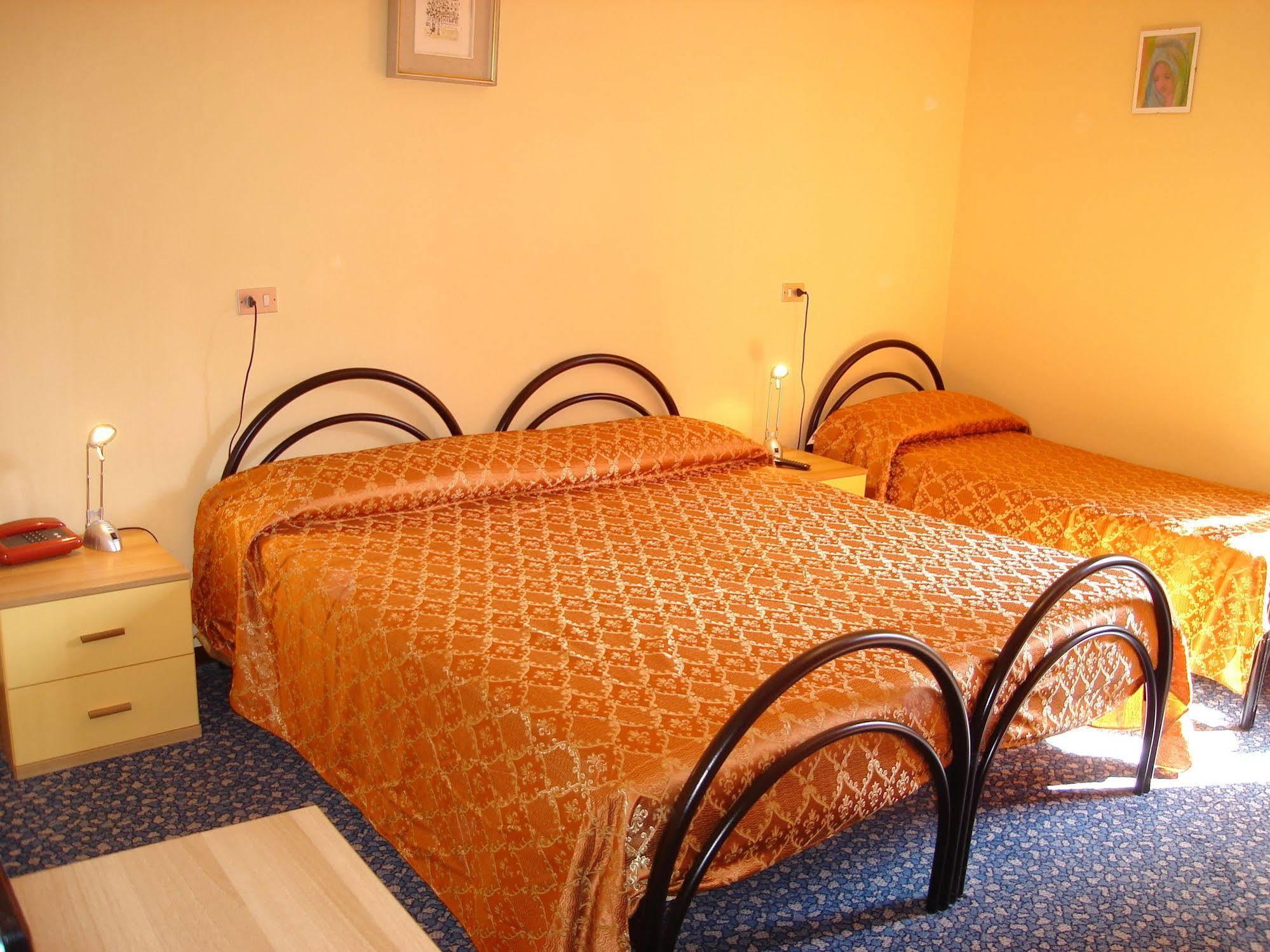 Hotel Spampatti Кастионе дела Презолана Екстериор снимка